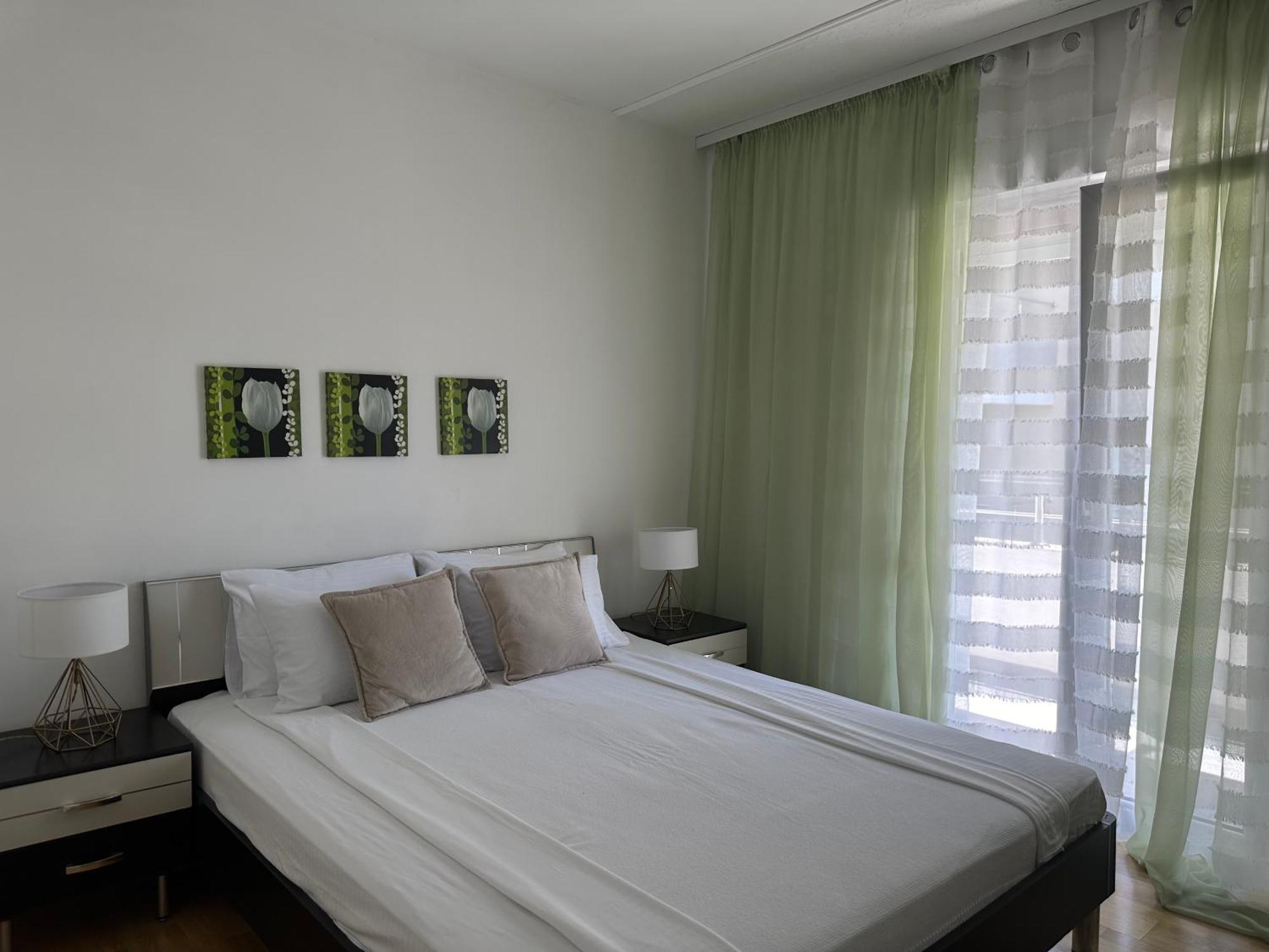 Sun Village Aparthotel Herceg Novi Bilik gambar