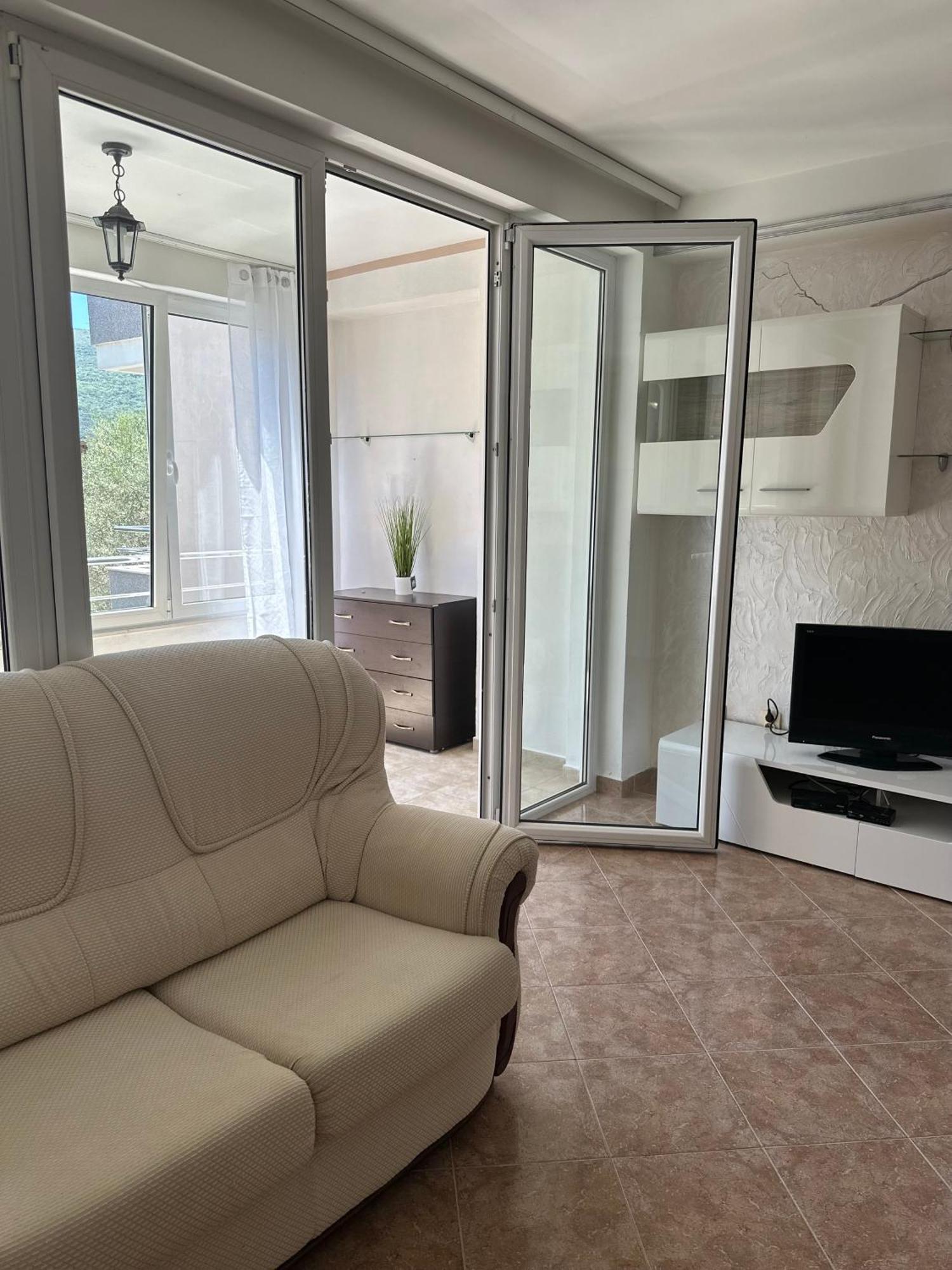 Sun Village Aparthotel Herceg Novi Bilik gambar